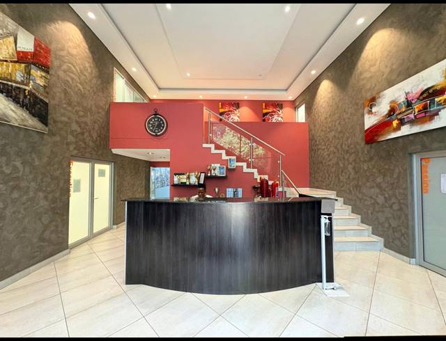 731M² OFFICE FOR SALE IN HALFWAY HOUSE